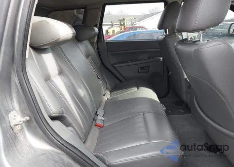 2007 Jeep Grand Cherokee Laredo z USA, uszkodzony, nr VIN 1J8HR48P87C646468